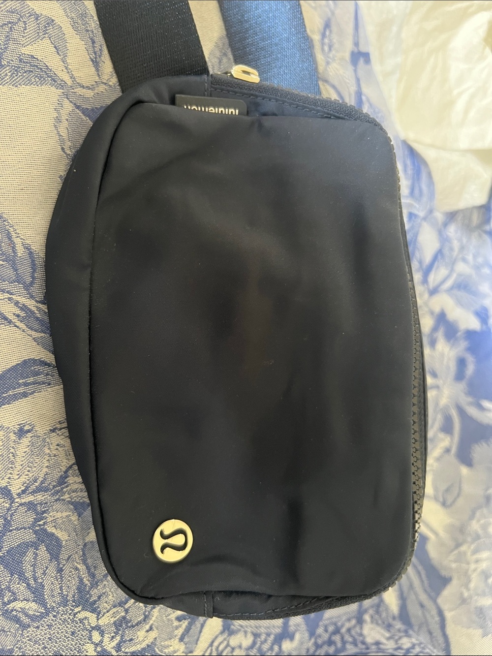 lululemon athletica Black Men’s Belt Bag with Gold Logo